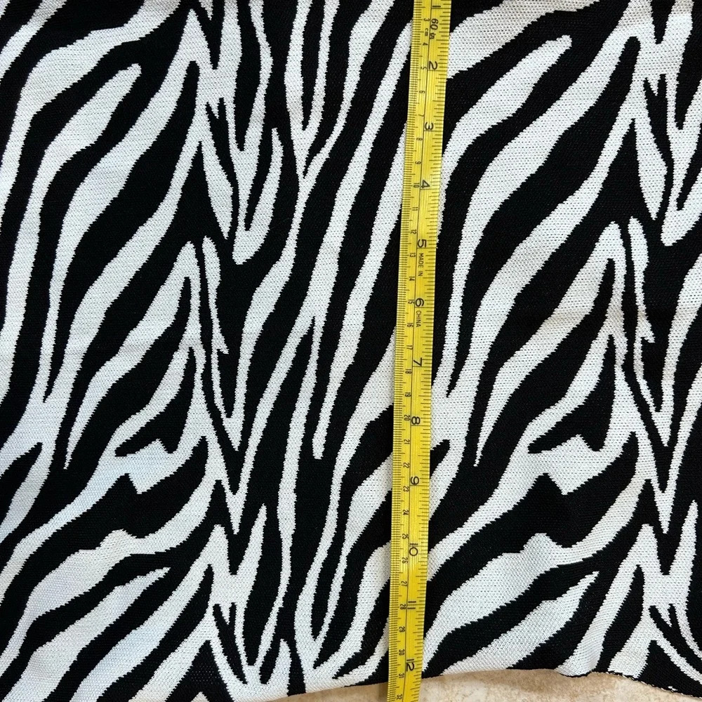 NWOT SUPERDOWN Allie Zebra Knit Mini Dress Size Medium Bodycon Backless - Picture 7 of 11